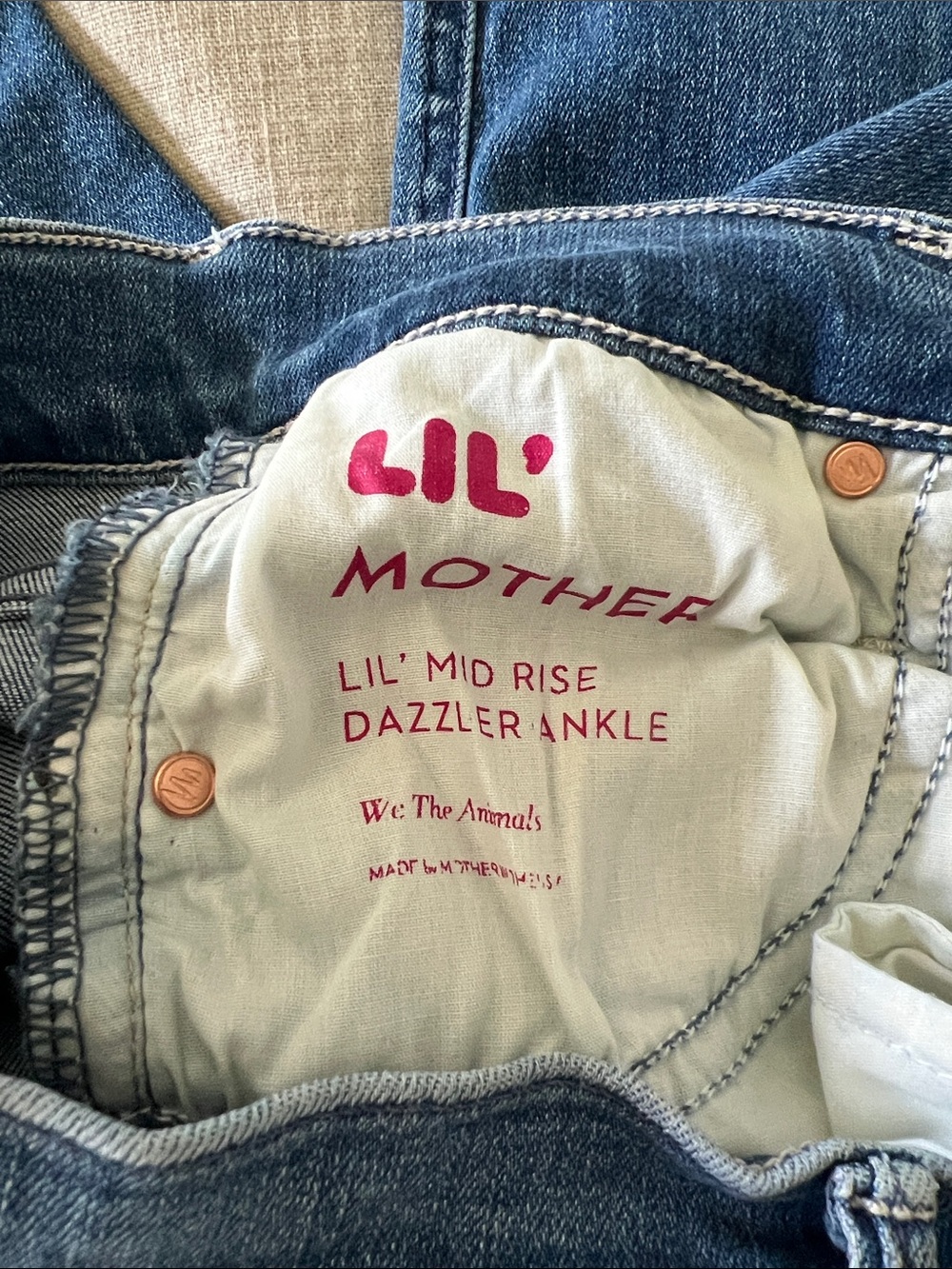 MOTHER LIL' Mid Rise Dazzler Ankle jeans Size 23